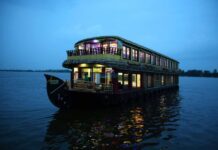 Luxury Houseboat in Alleppey: A Must-Try Kerala Experience