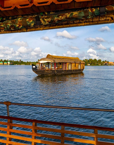 houseboat-1